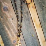 Perlenkette mit Kreuz und Perlenarmkettchen 24 – Bild 4