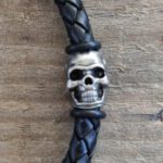 Schwarzes Lederarmband für Herren oder Damen mit Totenkopf 1 – Bild 3